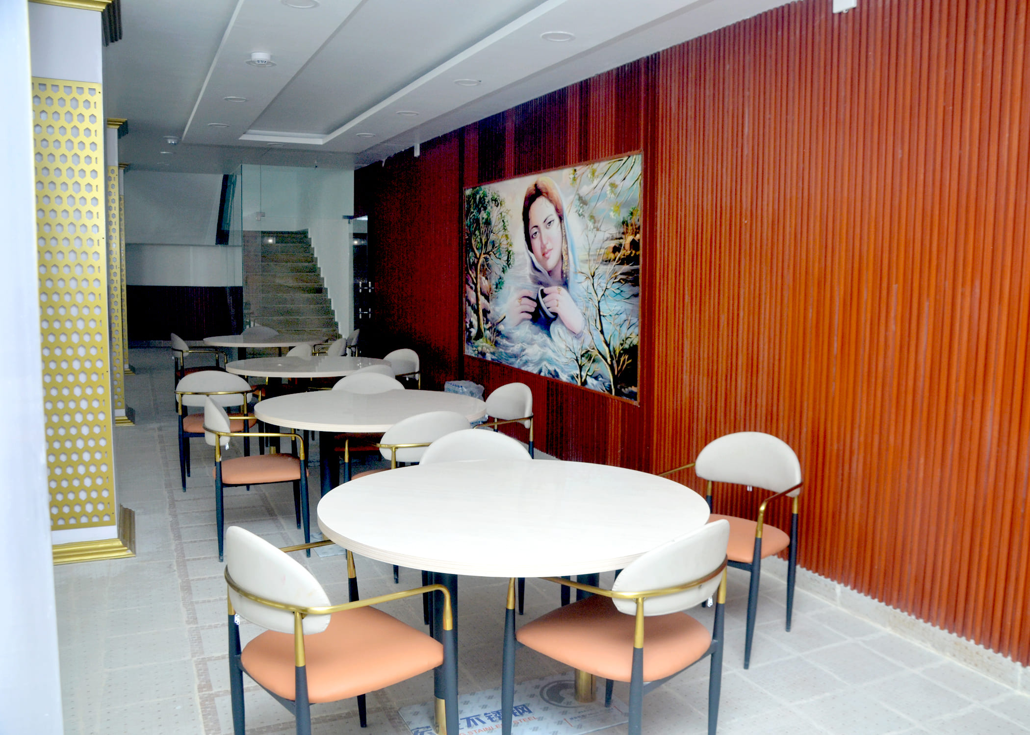 Luxury Suite 2